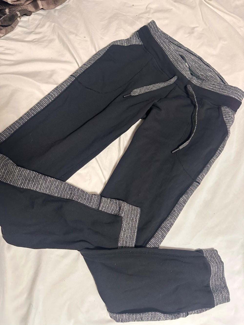 Lululemon jogger sweatpants black and grey vintage